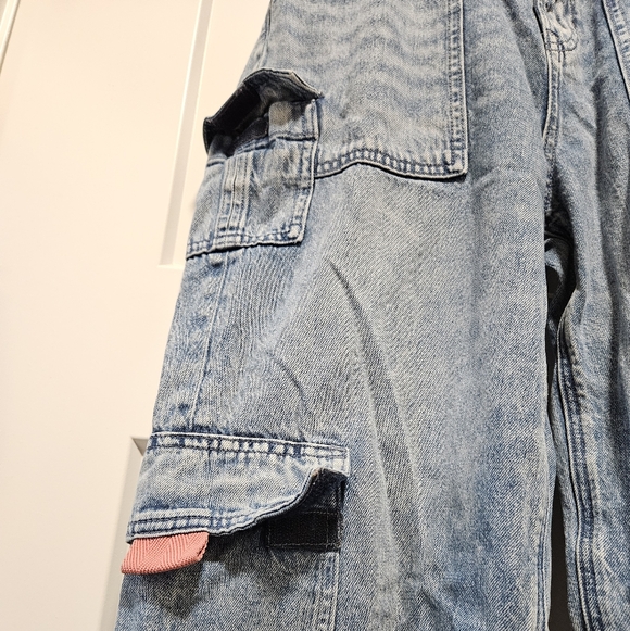 American Eagle Highest Rise Baggy Straight Denim Cargo Jeans – Size 0 - Picture 6 of 13